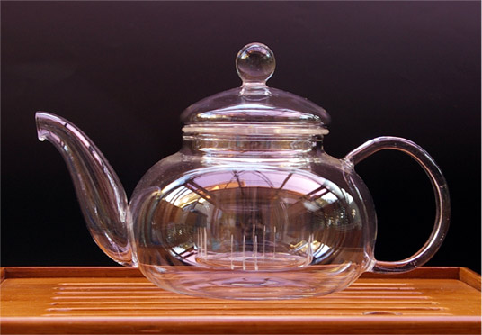 耐熱ガラスの茶漉し付き茶壺 600ml