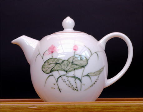 ボーンチャイナ 手描き 緑蓮花の玉鳳茶壺